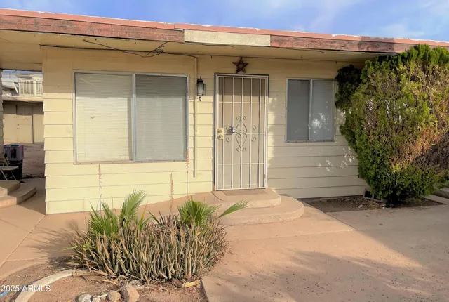 $795 | 1211 West Apache Trail, Unit H, Apache Junction, AZ 85120