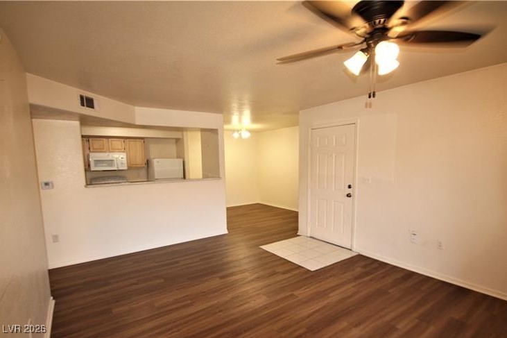 555 East Silverado Ranch Boulevard, Unit 1071 Las Vegas, NV 89183 - Photo 4 of 42