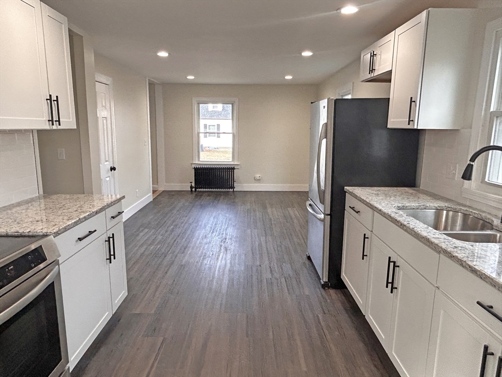 101 Victoria Street Springfield, MA 01104 - Photo 13 of 25
