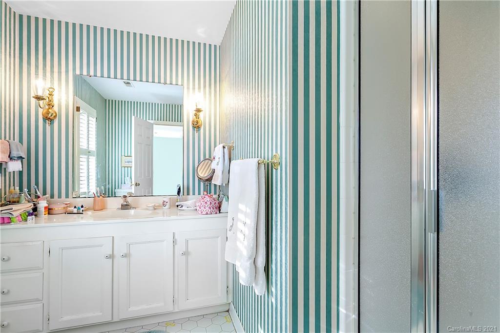 4109 Rotunda Road, Unit 2 Charlotte, NC 28226 - Photo 12 of 19 Gallery Image 12