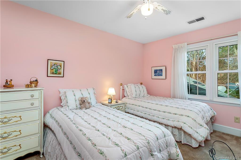 4109 Rotunda Road, Unit 2 Charlotte, NC 28226 - Photo 14 of 19 Gallery Image 14