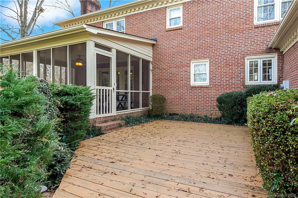 4109 Rotunda Road, Unit 2 Charlotte, NC 28226 - Photo 17 of 19 Gallery Image 17