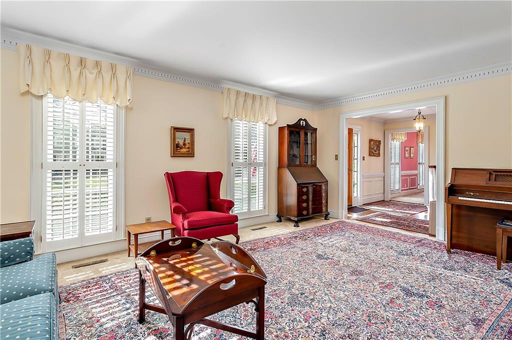 4109 Rotunda Road, Unit 2 Charlotte, NC 28226 - Photo 4 of 19 Gallery Image 4