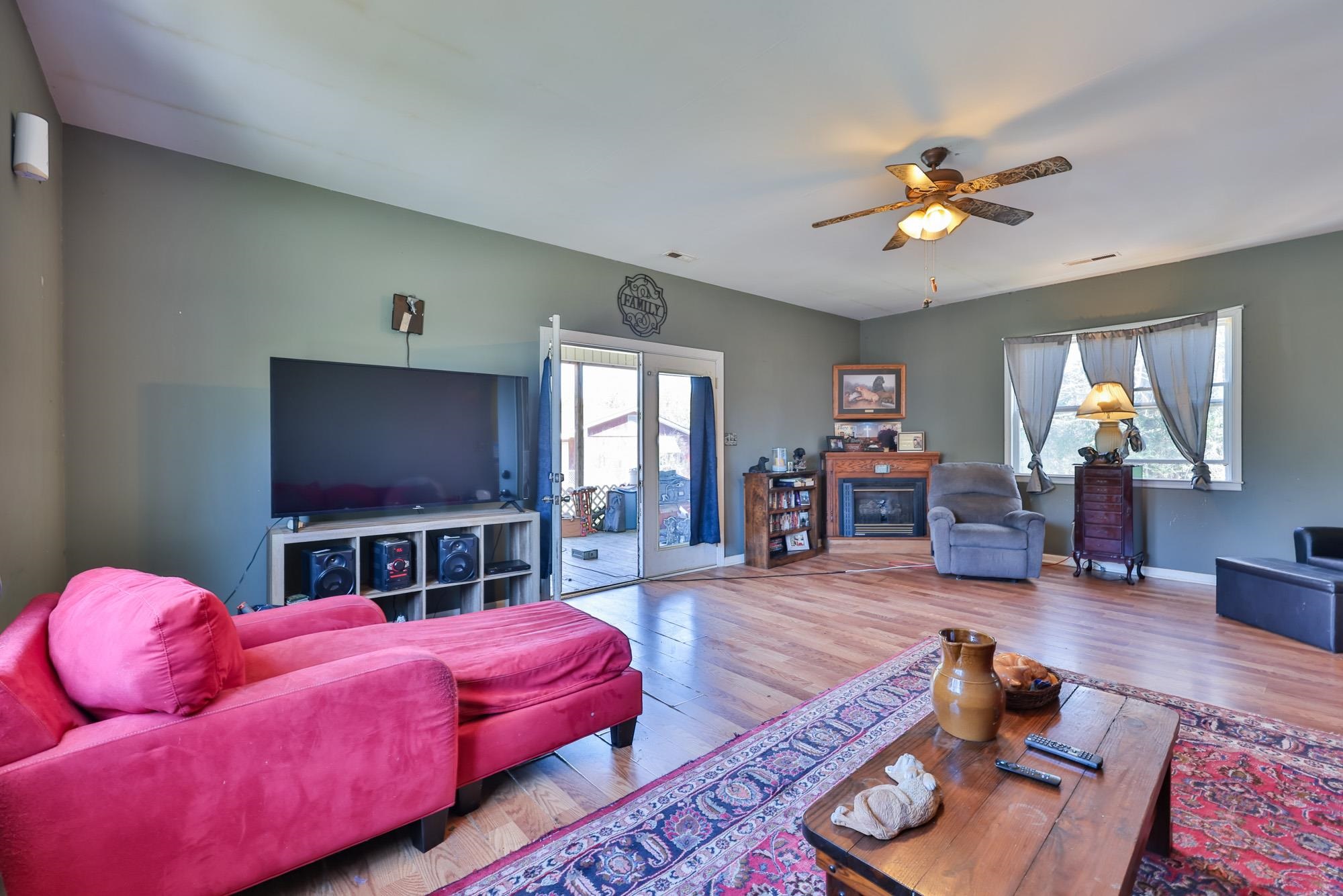 57 Jacobs Avenue Georgetown, SC 29440 - Photo 3 of 36