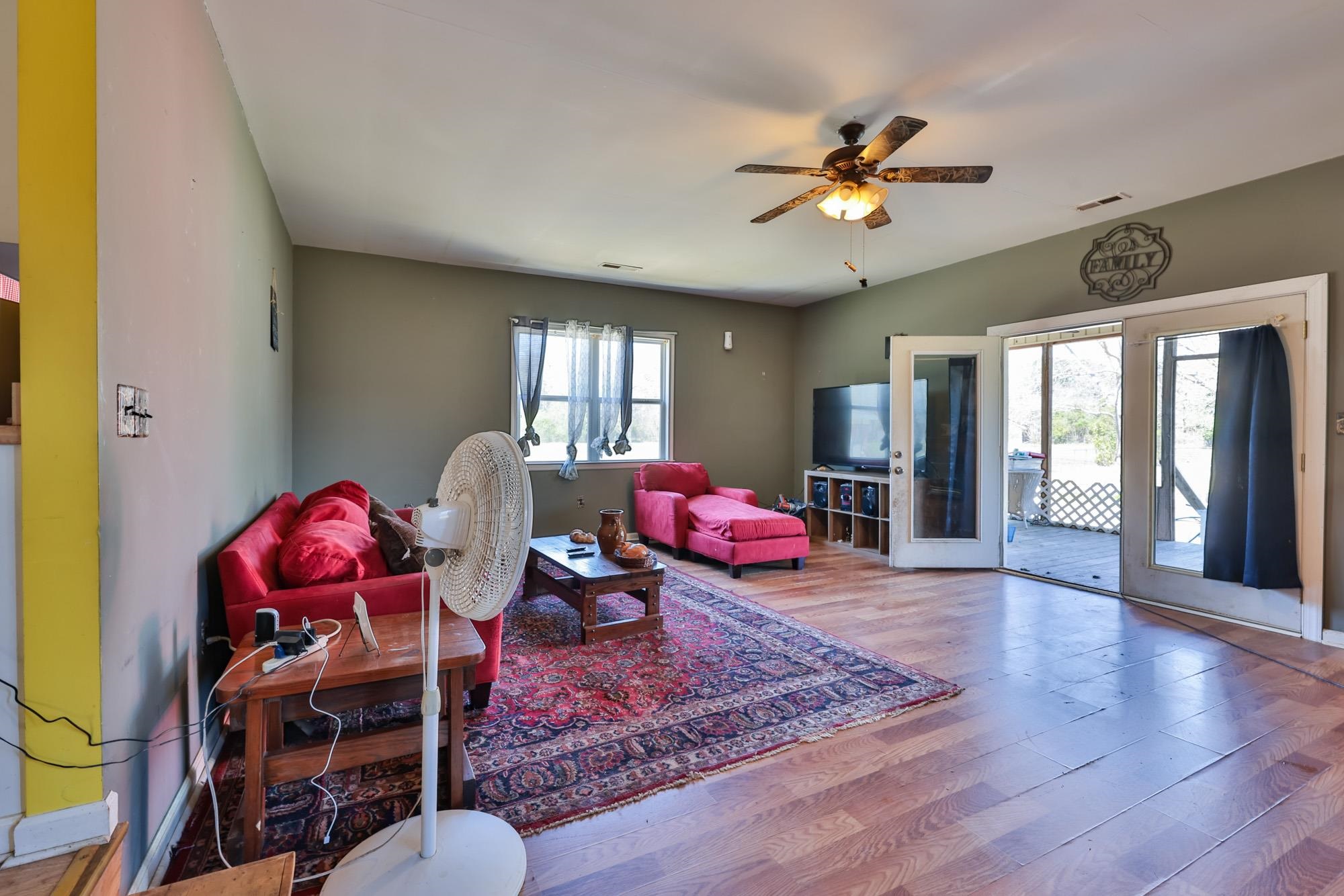 57 Jacobs Avenue Georgetown, SC 29440 - Photo 4 of 36