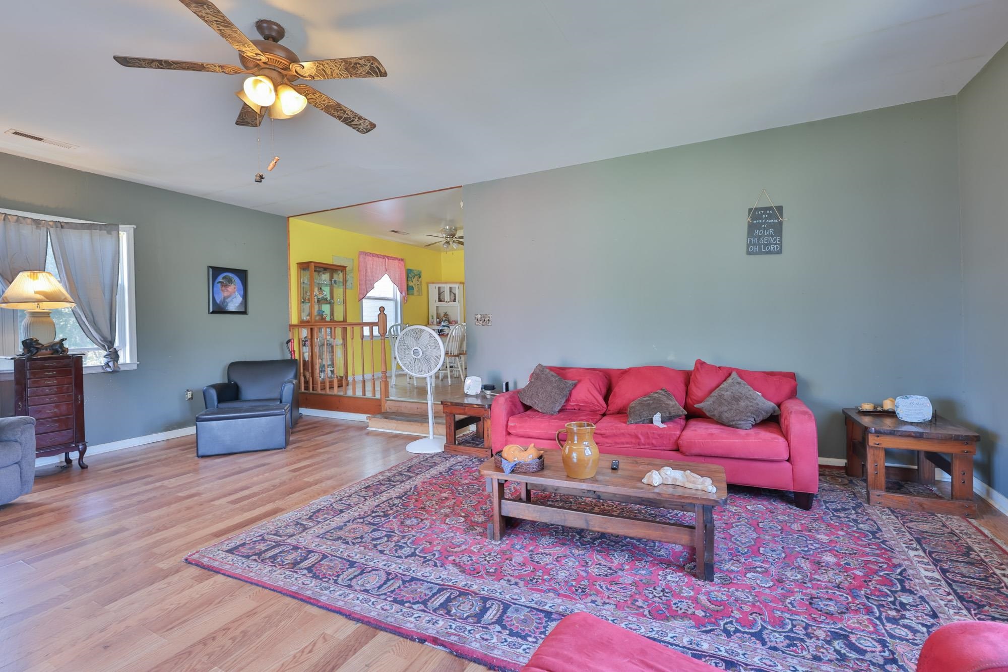 57 Jacobs Avenue Georgetown, SC 29440 - Photo 5 of 36