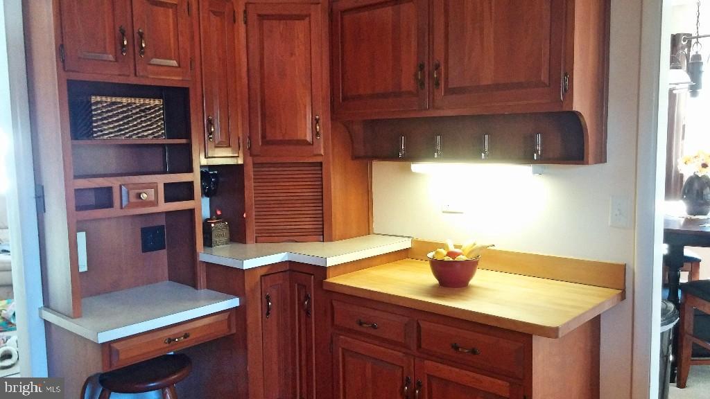826 Hillaire Road Lancaster, PA 17601 - Photo 10 of 24 Gallery Image 10