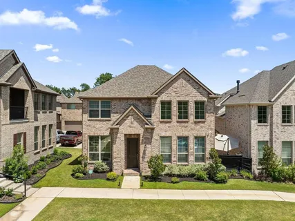 $452,999 | 744 Patriot Lane, Irving, TX 75060