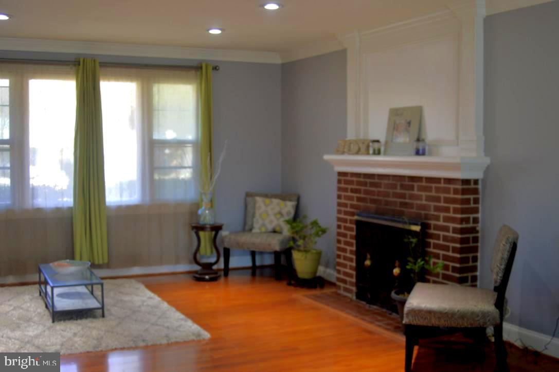 7511 Hogarth Street Springfield, VA 22151 - Photo 20 of 68 Gallery Image 20