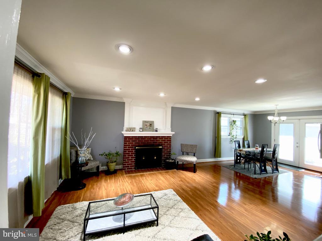 7511 Hogarth Street Springfield, VA 22151 - Photo 25 of 68 Open space concept