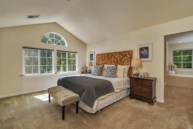 $1,750,000 | 128 Village Oaks Court, Healdsburg, CA 95448