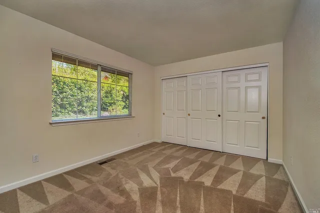 $1,750,000 | 128 Village Oaks Court, Healdsburg, CA 95448