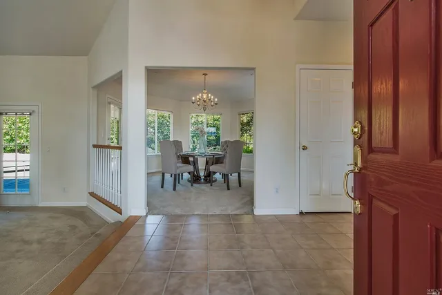 $1,750,000 | 128 Village Oaks Court, Healdsburg, CA 95448