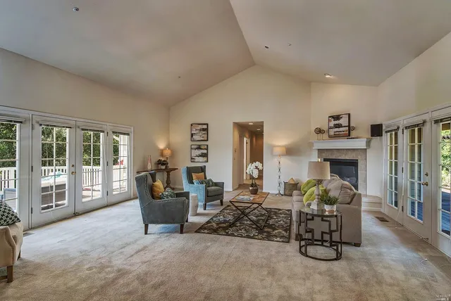 $1,750,000 | 128 Village Oaks Court, Healdsburg, CA 95448