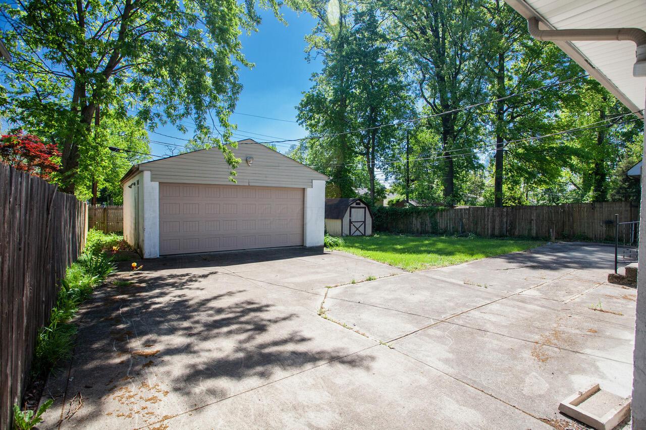 1264 Shady Lane Road Columbus, OH 43227 - Photo 19 of 20 2 Car Garage