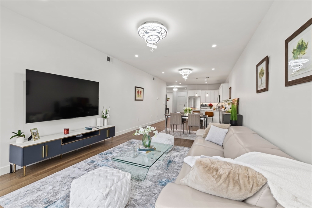 9 Independence Avenue, Unit 307 Braintree, MA 02184 - Photo 12 of 31