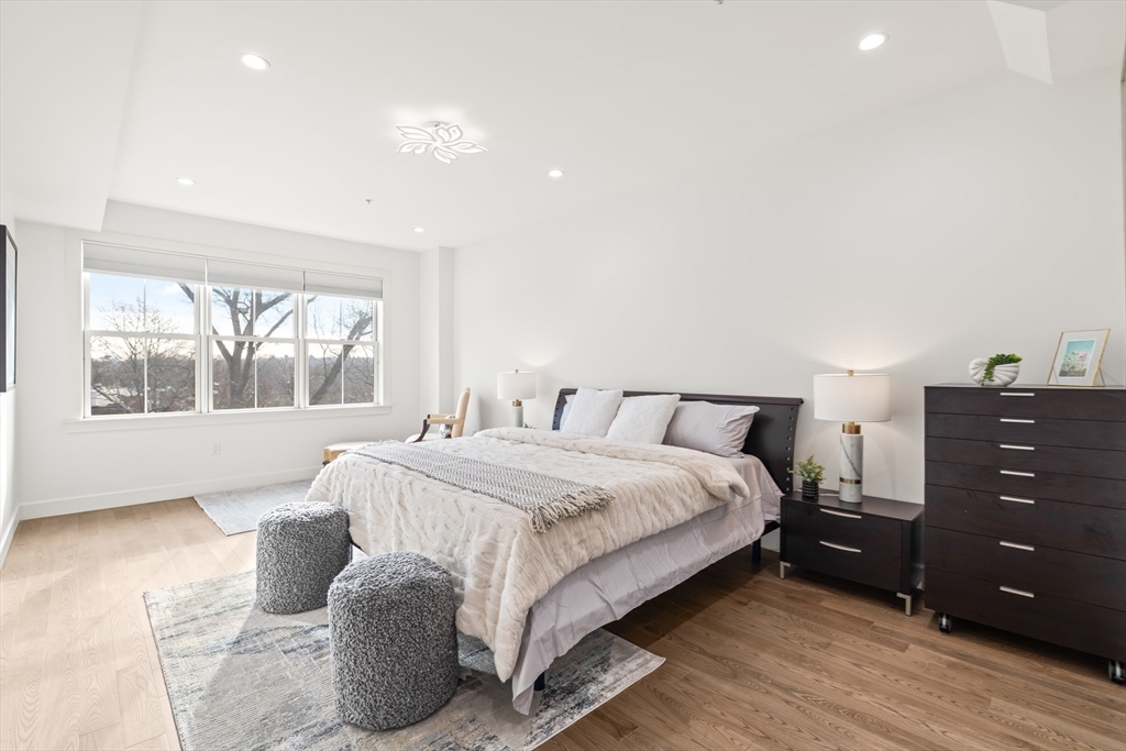 9 Independence Avenue, Unit 307 Braintree, MA 02184 - Photo 13 of 31