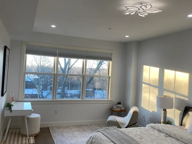 $695,000 | 9 Independence Avenue, Unit 307, Braintree, MA 02184