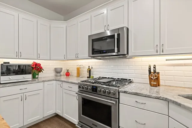 $695,000 | 9 Independence Avenue, Unit 307, Braintree, MA 02184