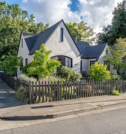 $574,900 | 301 Scott Street, Ukiah, CA 95482