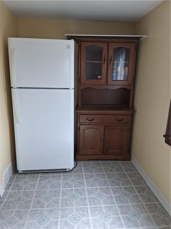 10 John Street Carnegie, PA 15106 - Photo 4 of 10