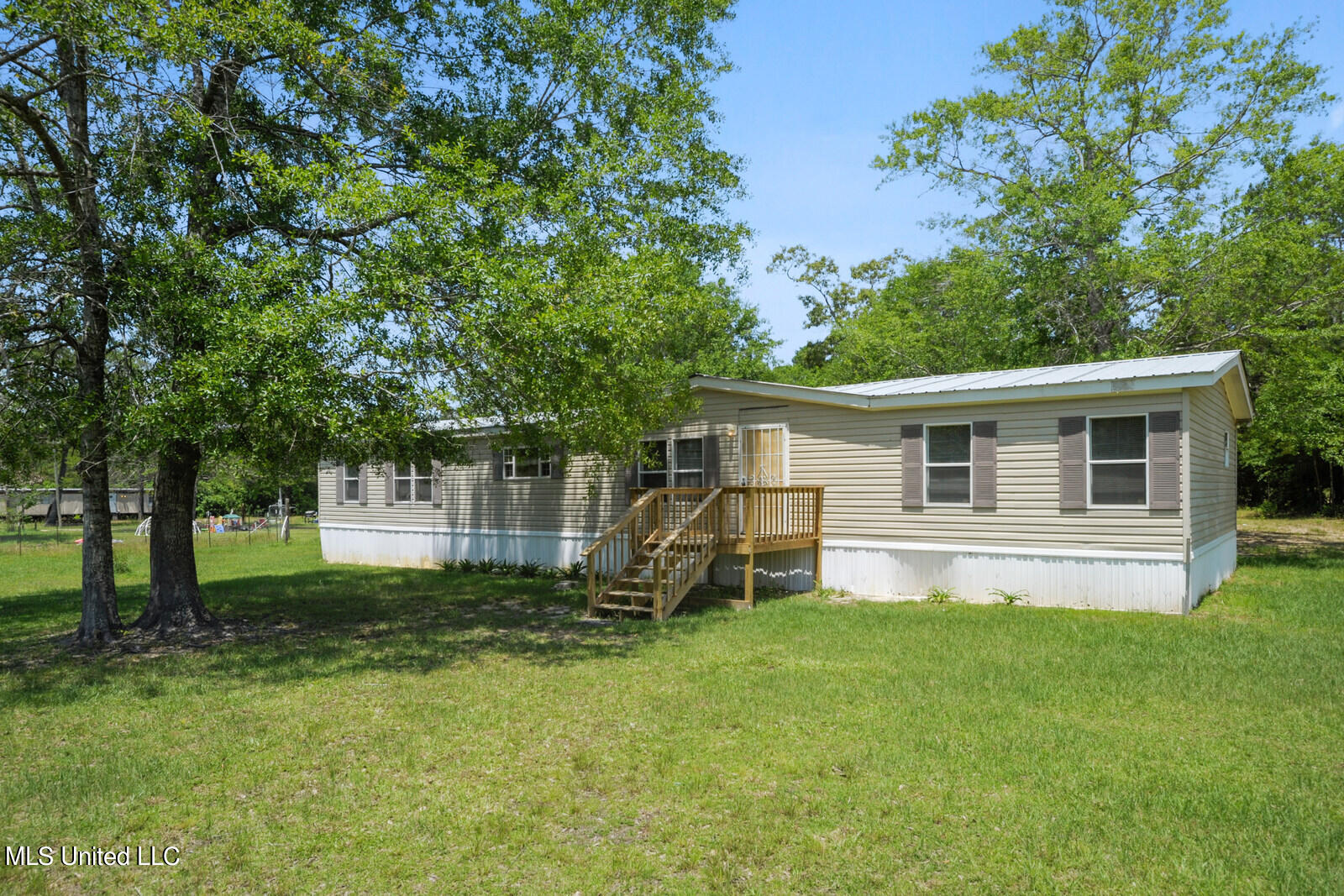 111 Grady Diamond Road Perkinston, MS 39573 - Photo 1 of 20 003_1600x1067_mls