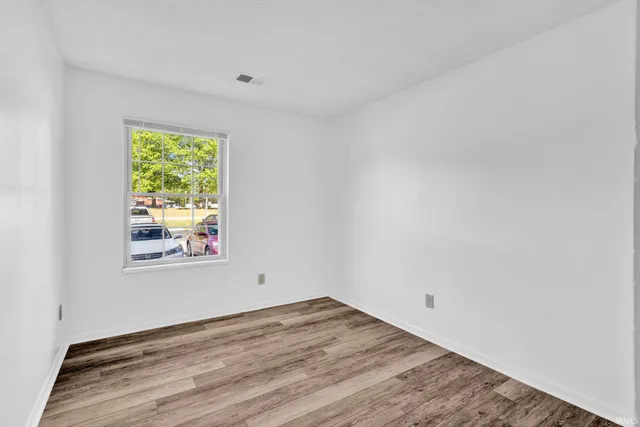 $230,000 | 3220 John Hinkle Place, Unit B, Bloomington, IN 47408