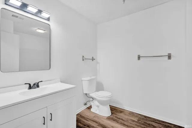 $230,000 | 3220 John Hinkle Place, Unit B, Bloomington, IN 47408