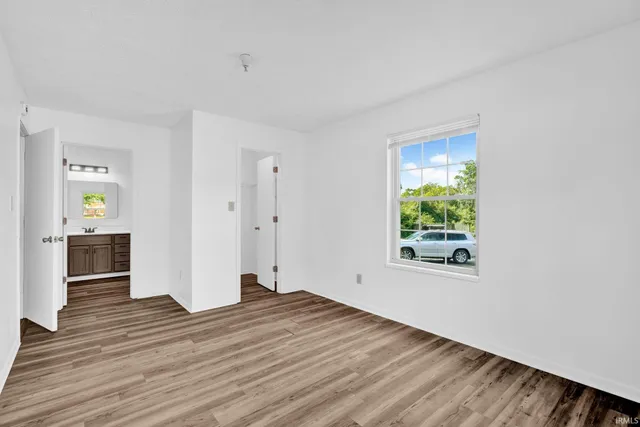 $230,000 | 3220 John Hinkle Place, Unit B, Bloomington, IN 47408