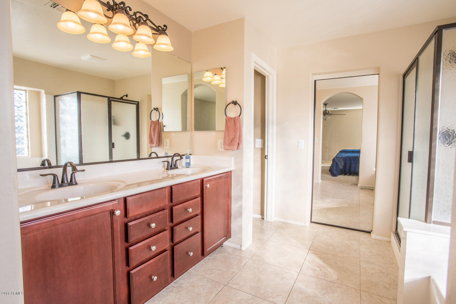 4313 East Folgers Road Phoenix, AZ 85050 - Photo 14 of 22 Masterbath-1