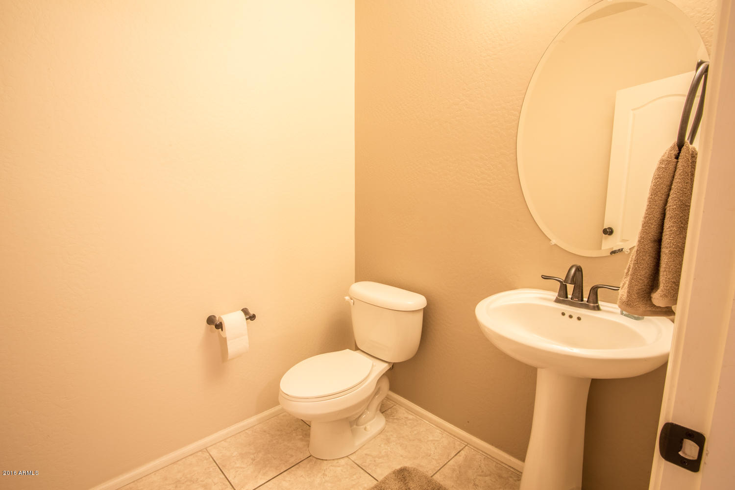 4313 East Folgers Road Phoenix, AZ 85050 - Photo 4 of 22 Half bath down Stairs