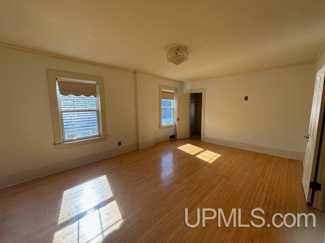 804 South 13th Street Escanaba, MI 49829 - Photo 28 of 61