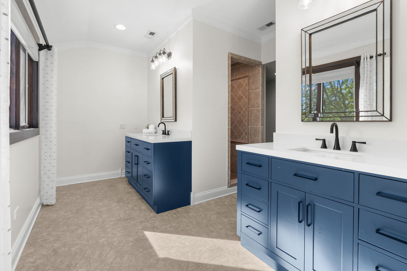 27069 West Fox River Road Cary, IL 60013 - Photo 12 of 47 Gallery Image 12