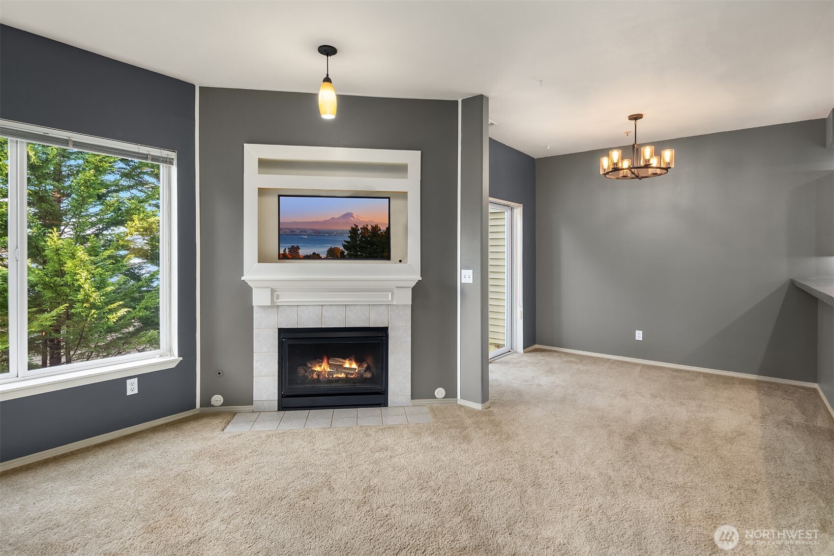 12113 Northeast 172nd Place, Unit J202 Bothell, WA 98011 - Photo 8 of 30