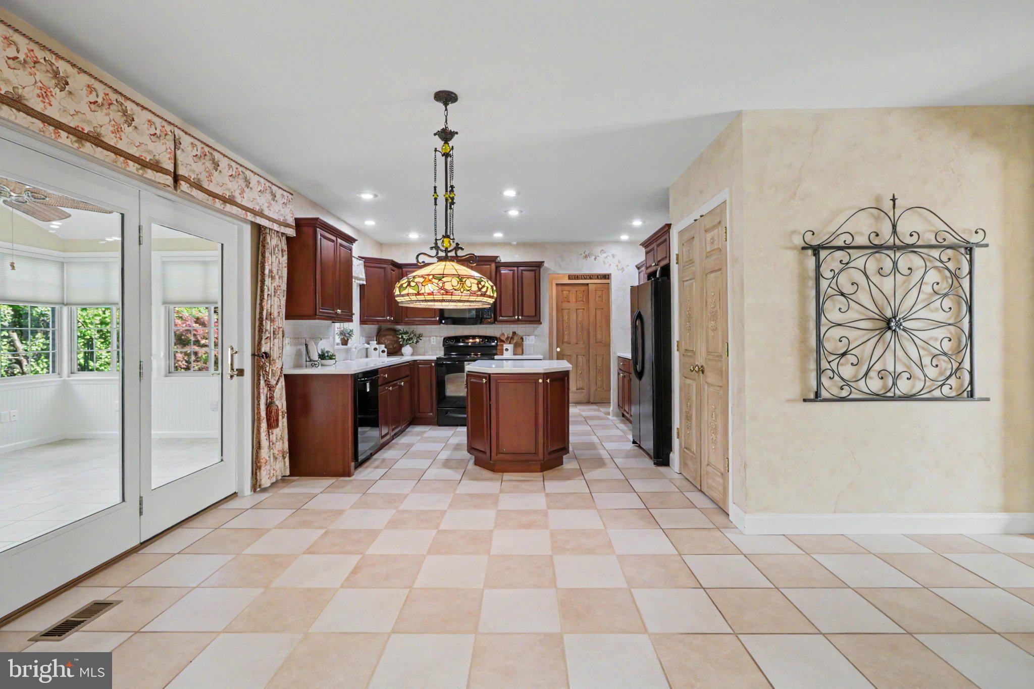 1103 Wansford Road Mechanicsburg, PA 17050 - Photo 19 of 42