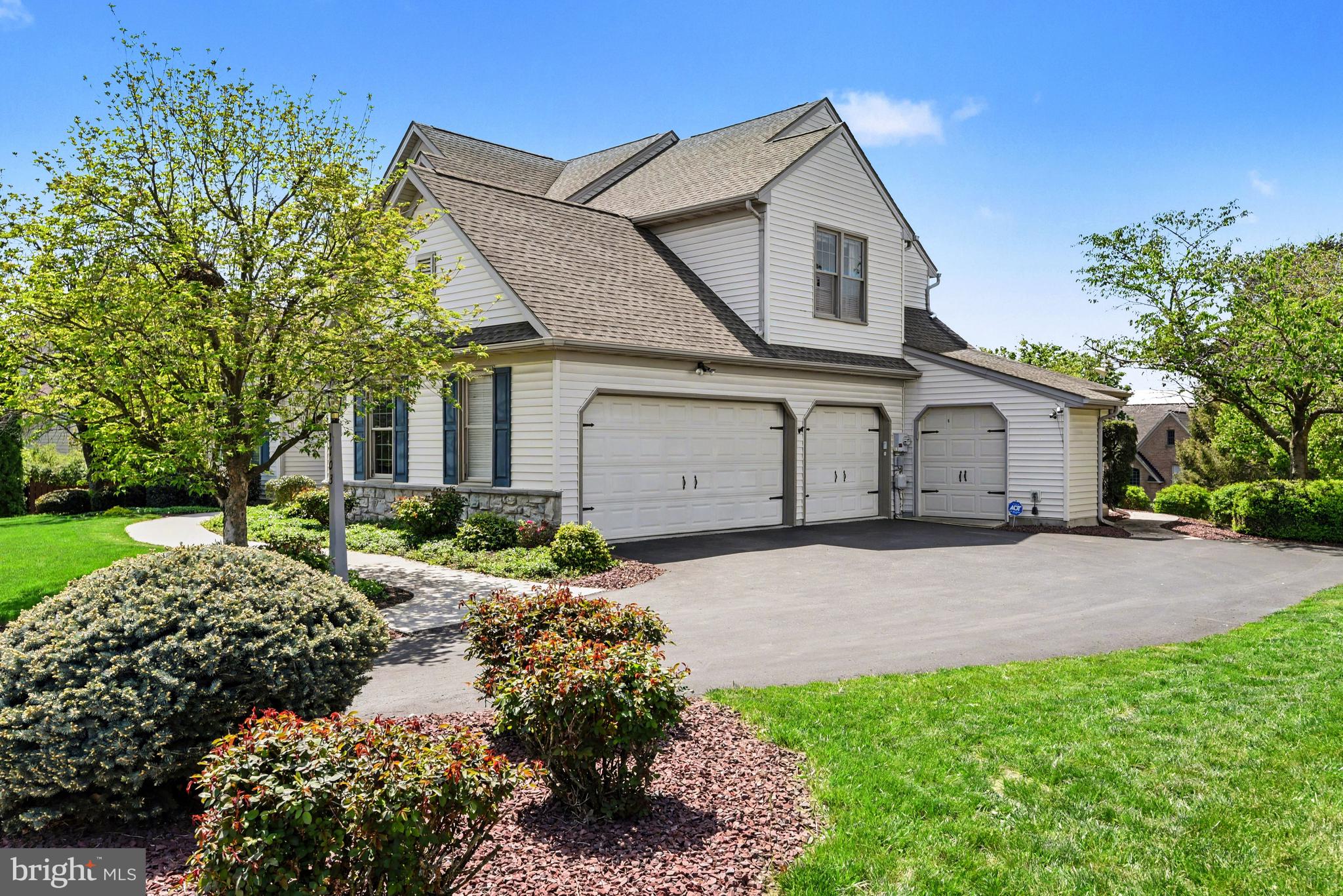1103 Wansford Road Mechanicsburg, PA 17050 - Photo 4 of 42