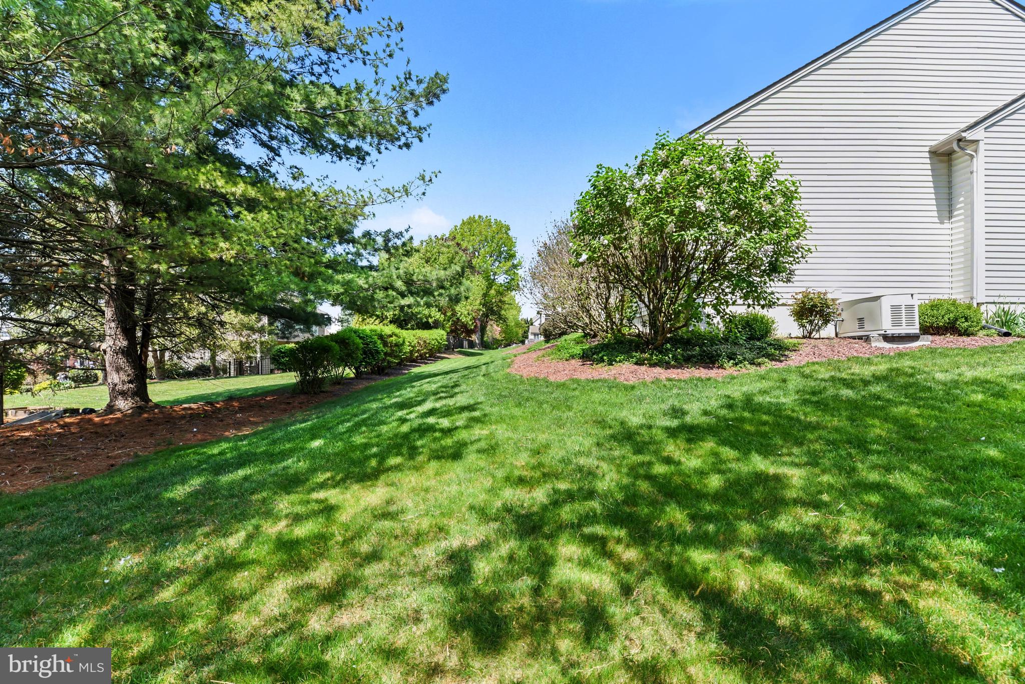 1103 Wansford Road Mechanicsburg, PA 17050 - Photo 5 of 42