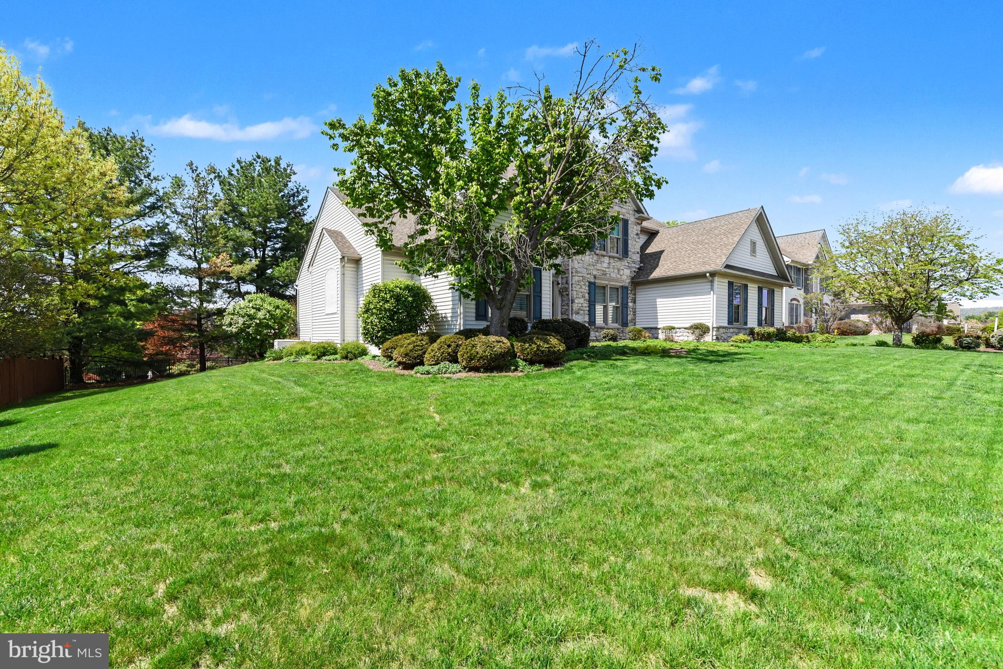 1103 Wansford Road Mechanicsburg, PA 17050 - Photo 6 of 42