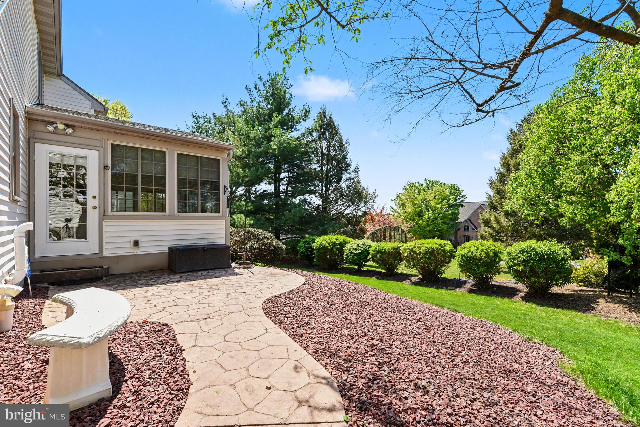 1103 Wansford Road Mechanicsburg, PA 17050 - Photo 8 of 42