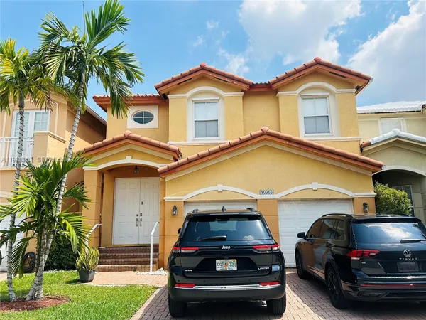 $4,100 | 10963 Northwest 87th Lane, Unit 10963, Doral, FL 33178