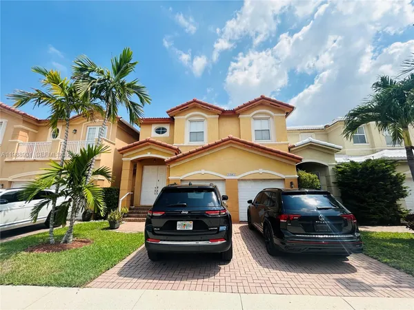 $4,100 | 10963 Northwest 87th Lane, Unit 10963, Doral, FL 33178