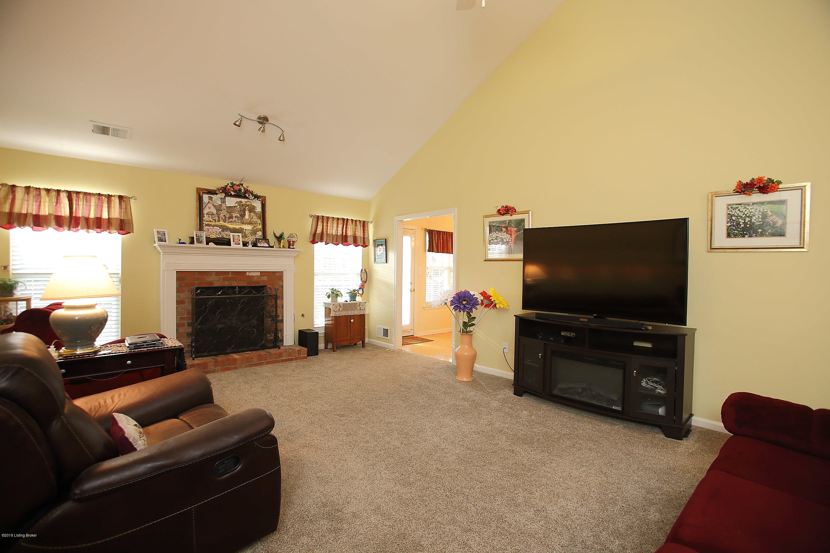 4221 Garden Ridge Road Crestwood, KY 40014 - Photo 20 of 42 IMG_3823