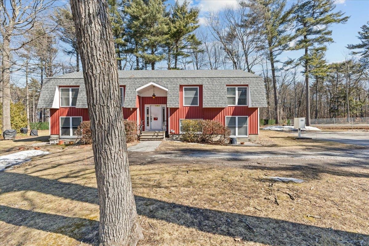 205 Blakely Road Colchester, VT 05446 - Photo 2 of 52