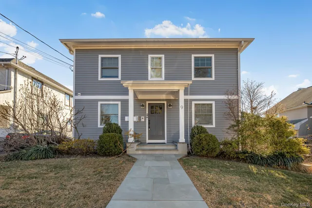 $1,300,000 | 9 Lyons Place, New Rochelle, NY 10801