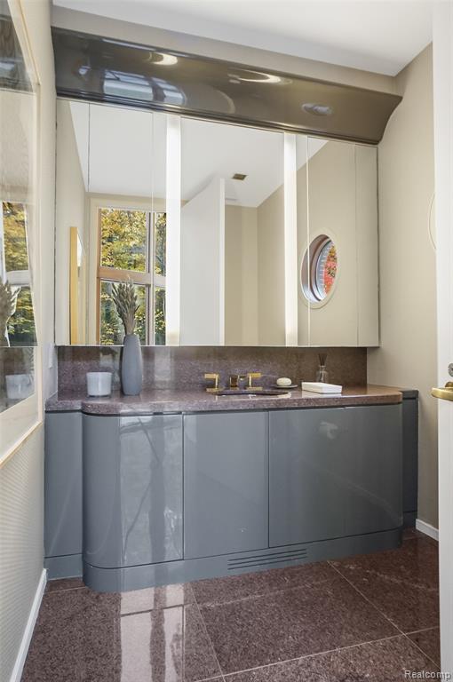 1335 Trowbridge Road Bloomfield Hills, MI 48304 - Photo 25 of 70