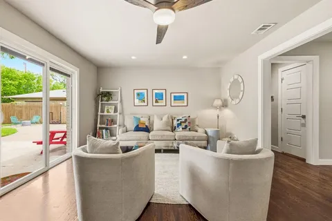 $414,900 | 3812 Periwinkle Drive, Dallas, TX 75233
