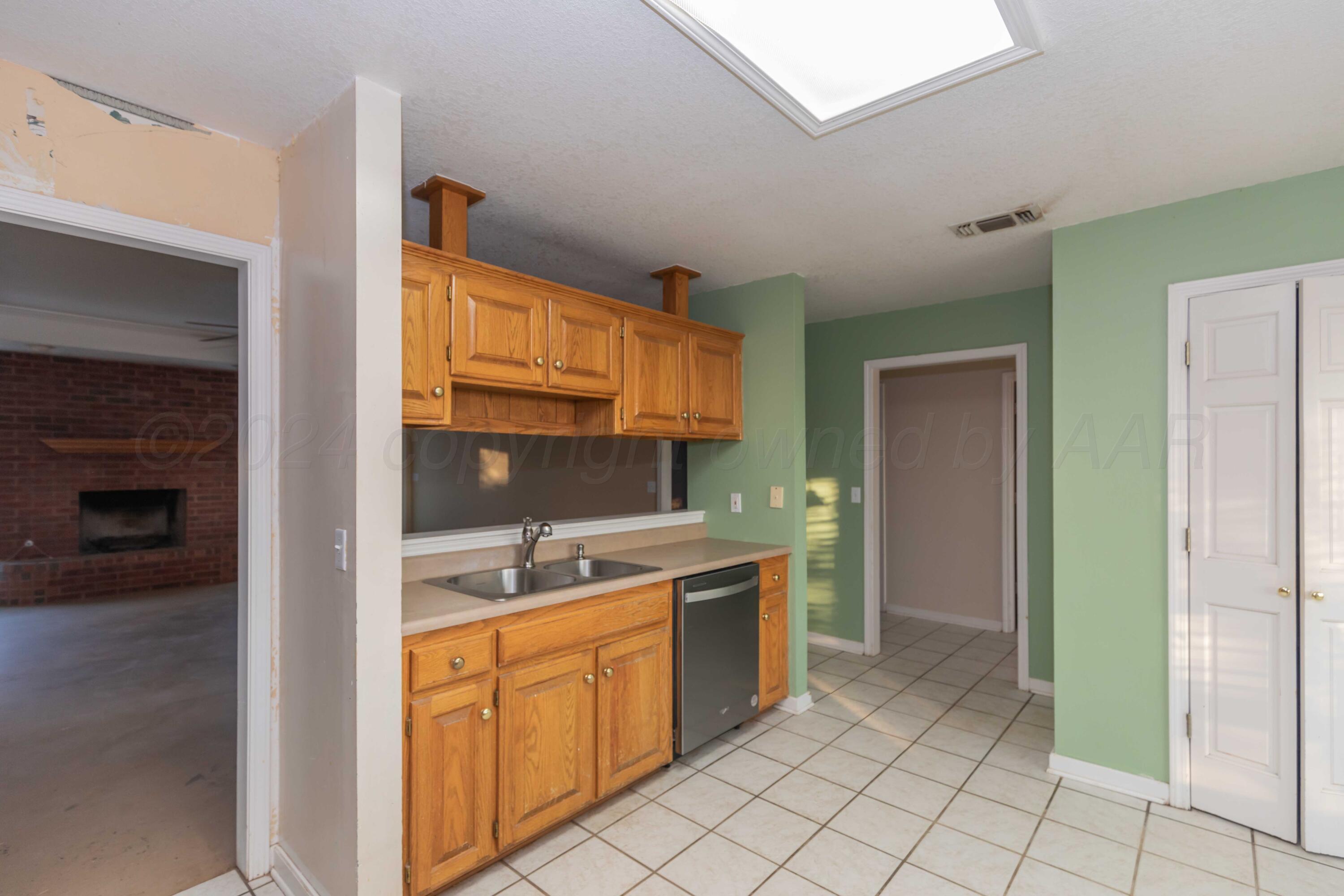 9100 Dowell Road Amarillo, TX 79119 - Photo 12 of 48 KITCHEN VIEW 5