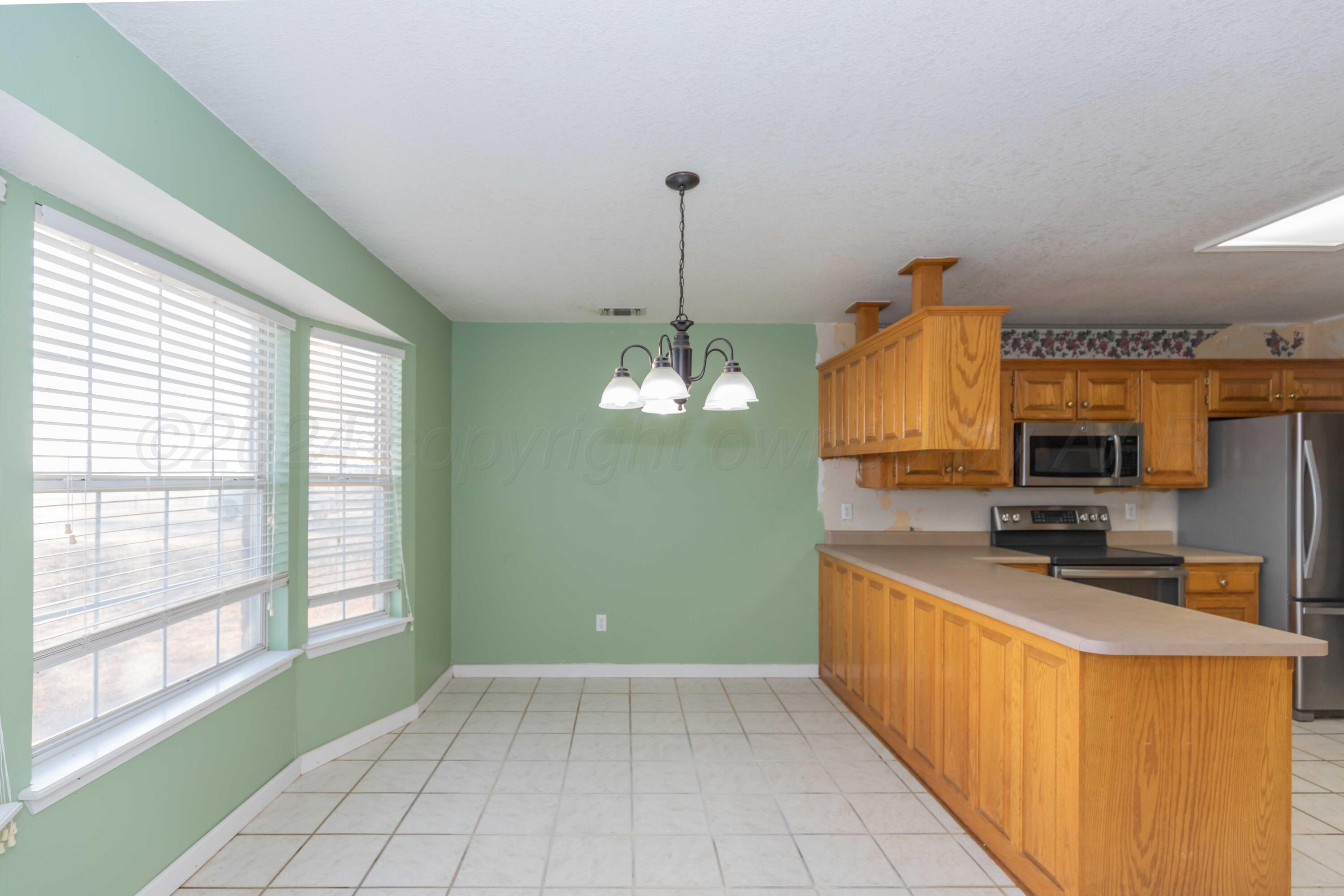 9100 Dowell Road Amarillo, TX 79119 - Photo 7 of 48 DINING VIEW 1