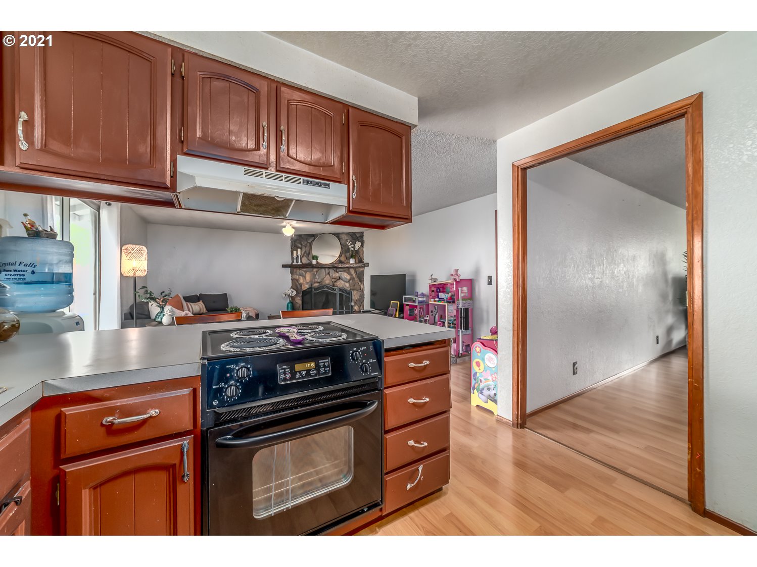 4853 Daisy Street Springfield, OR 97478 - Photo 8 of 32