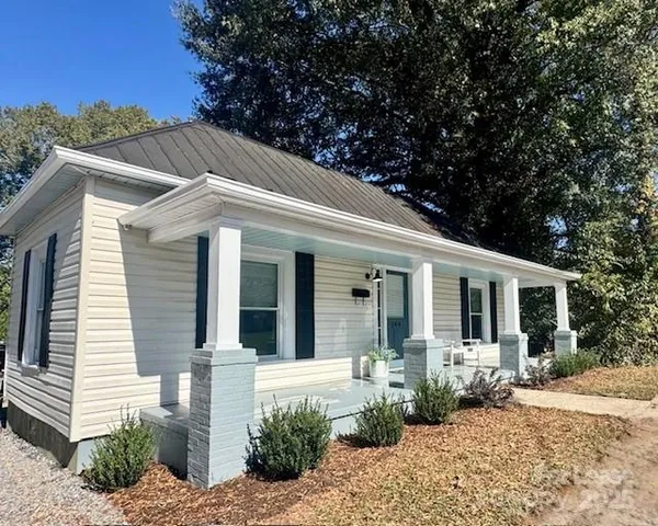 $1,399 | 245 Garfield Street, Statesville, NC 28677